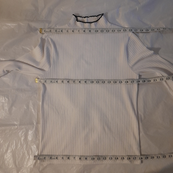 ● J. Crew | Turtleneck Long Sleeve Shirt - Picture 6 of 11